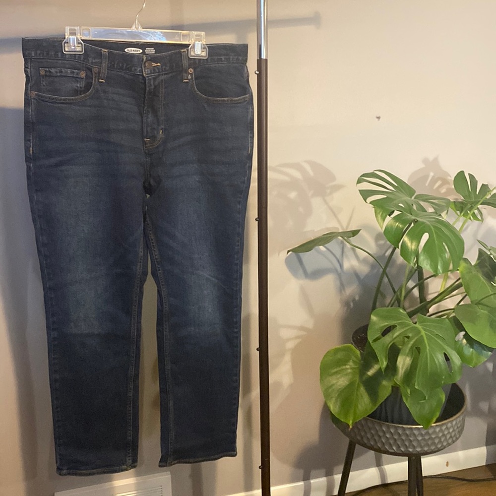 Old Navy Straight Fit 36x30 - used, great cond; built in flex; built in tough